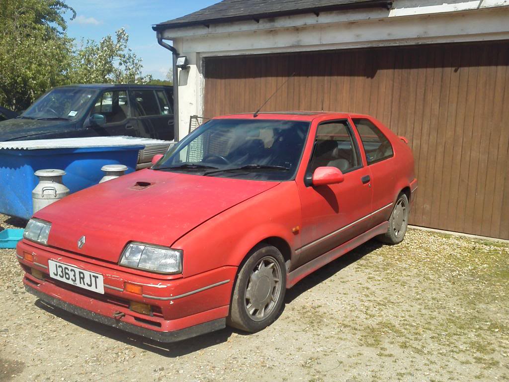 For Sale: 1991 Renault 19 16v Red Hatch | There is more to life with ...