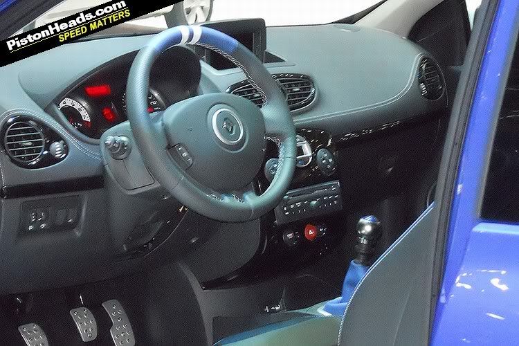 Clio_2-L.jpg
