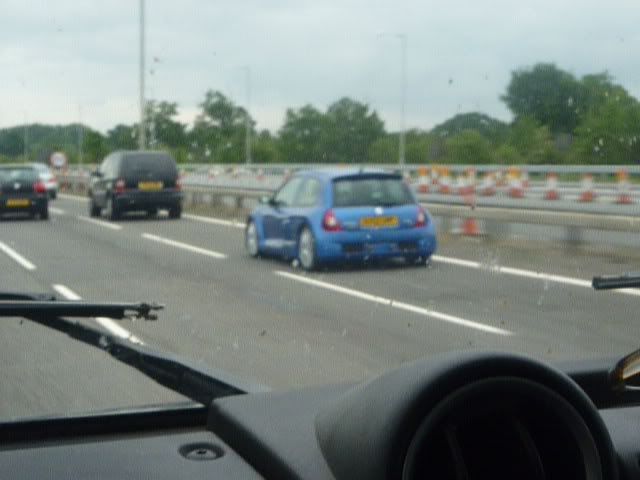 Landrover201024.jpg