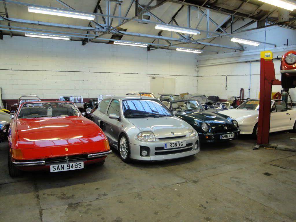 V6FMG.jpg