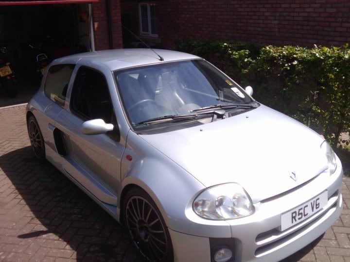 clio3-1.jpg