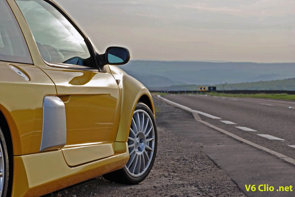 v6clio2.jpg