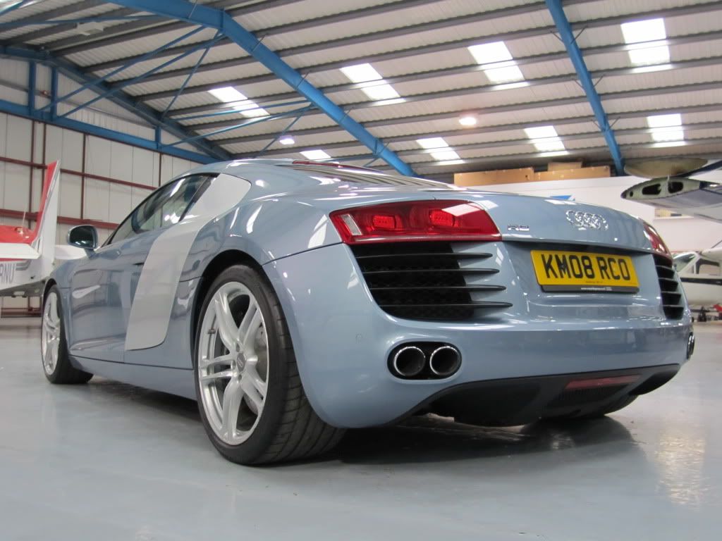 AudiR8146.jpg