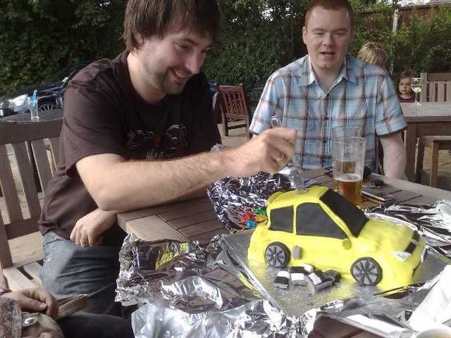 chrisveecake_3.jpg