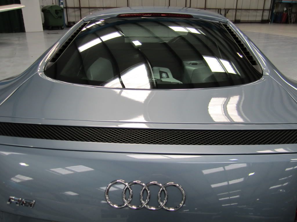 AudiR8118.jpg