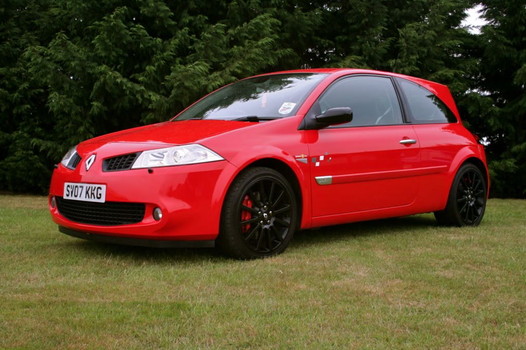 www.meganesport.net