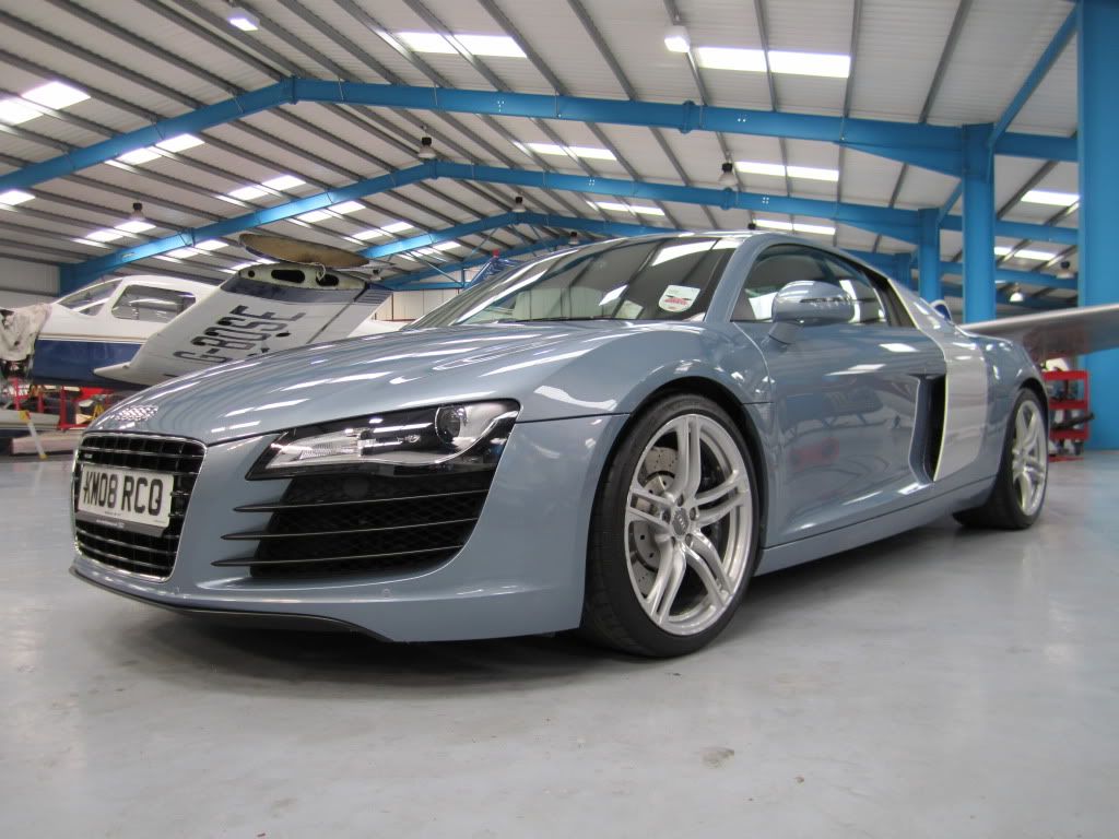 AudiR8131.jpg