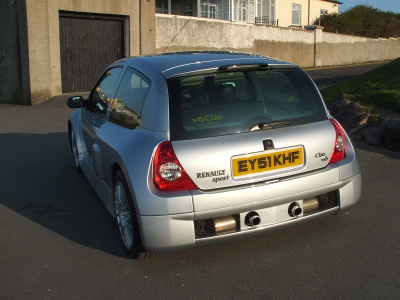 v6cliosport050.jpg