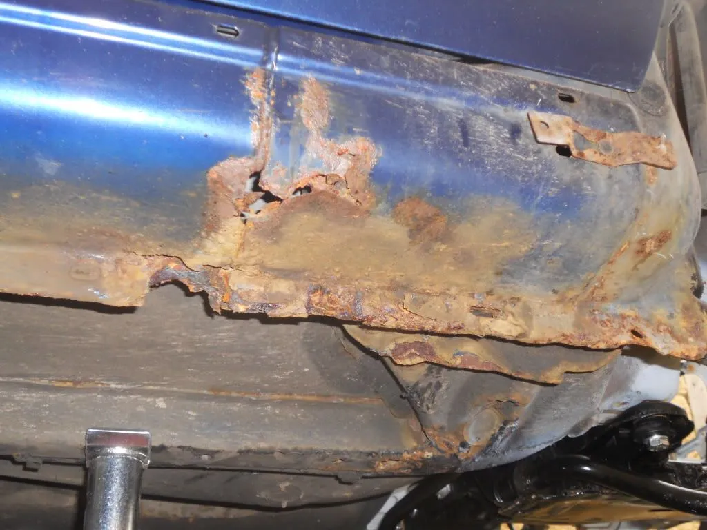 i1147.photobucket.com_albums_o551_craigus1977_Renault_2019_2016v_DSCN0895.webp
